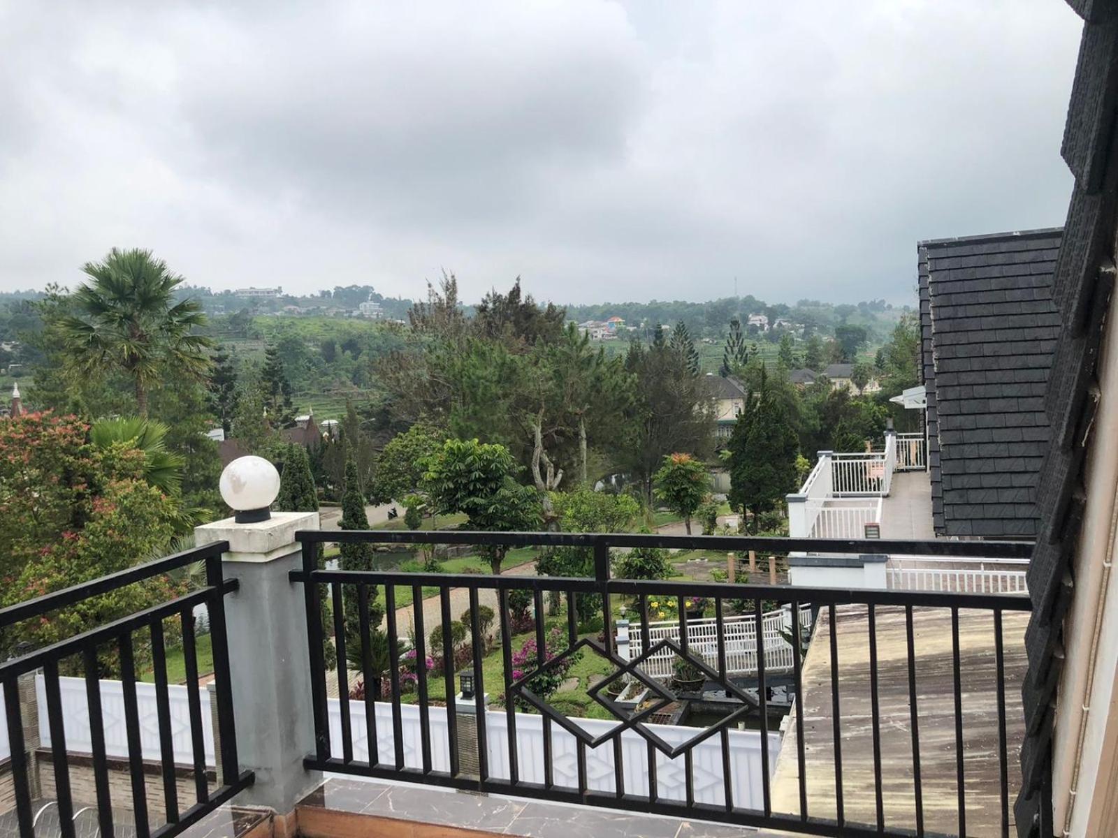 Eton Asia Villas-Kota Bunga Пунсак Екстериор снимка