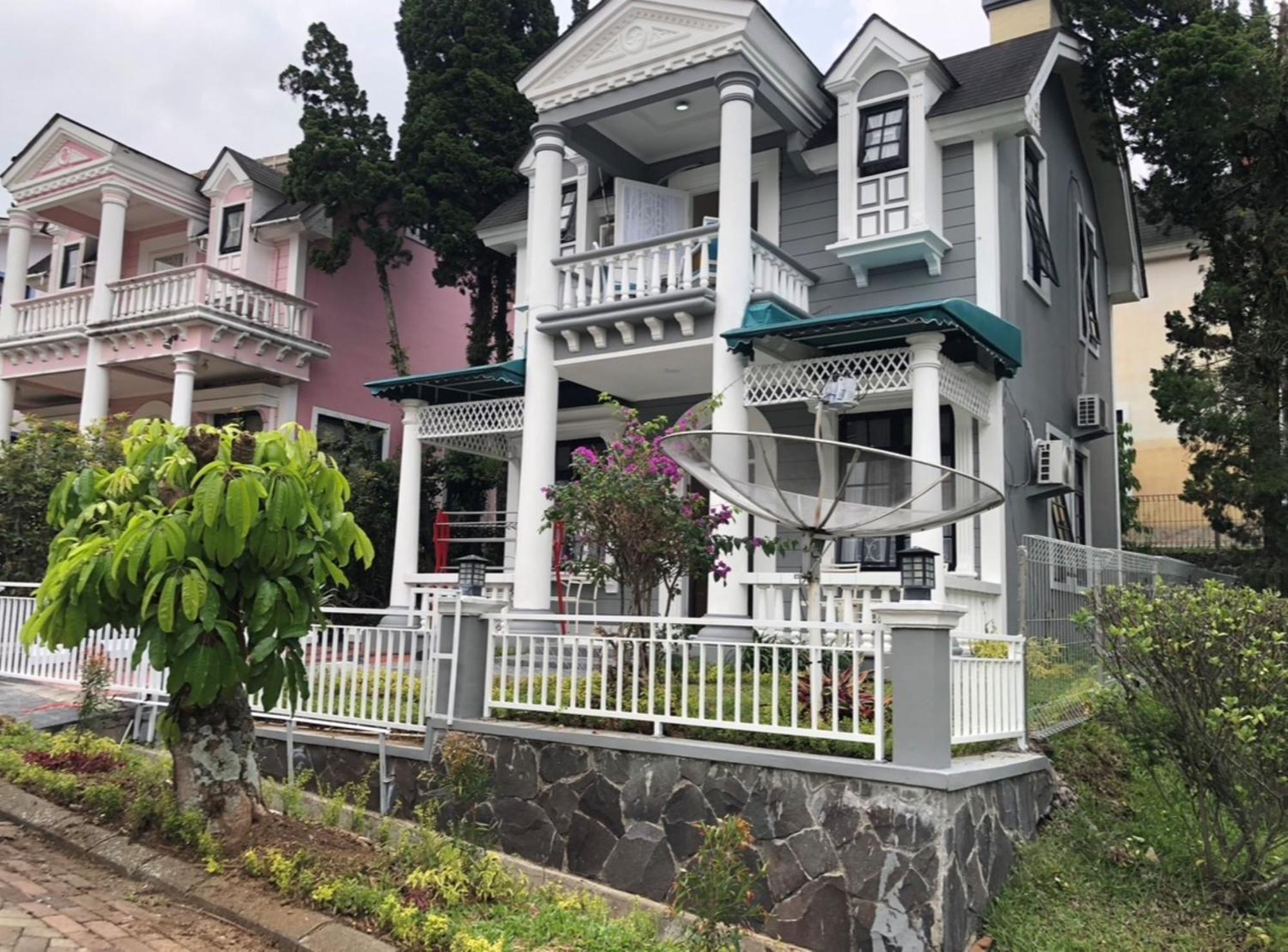 Eton Asia Villas-Kota Bunga Пунсак Екстериор снимка