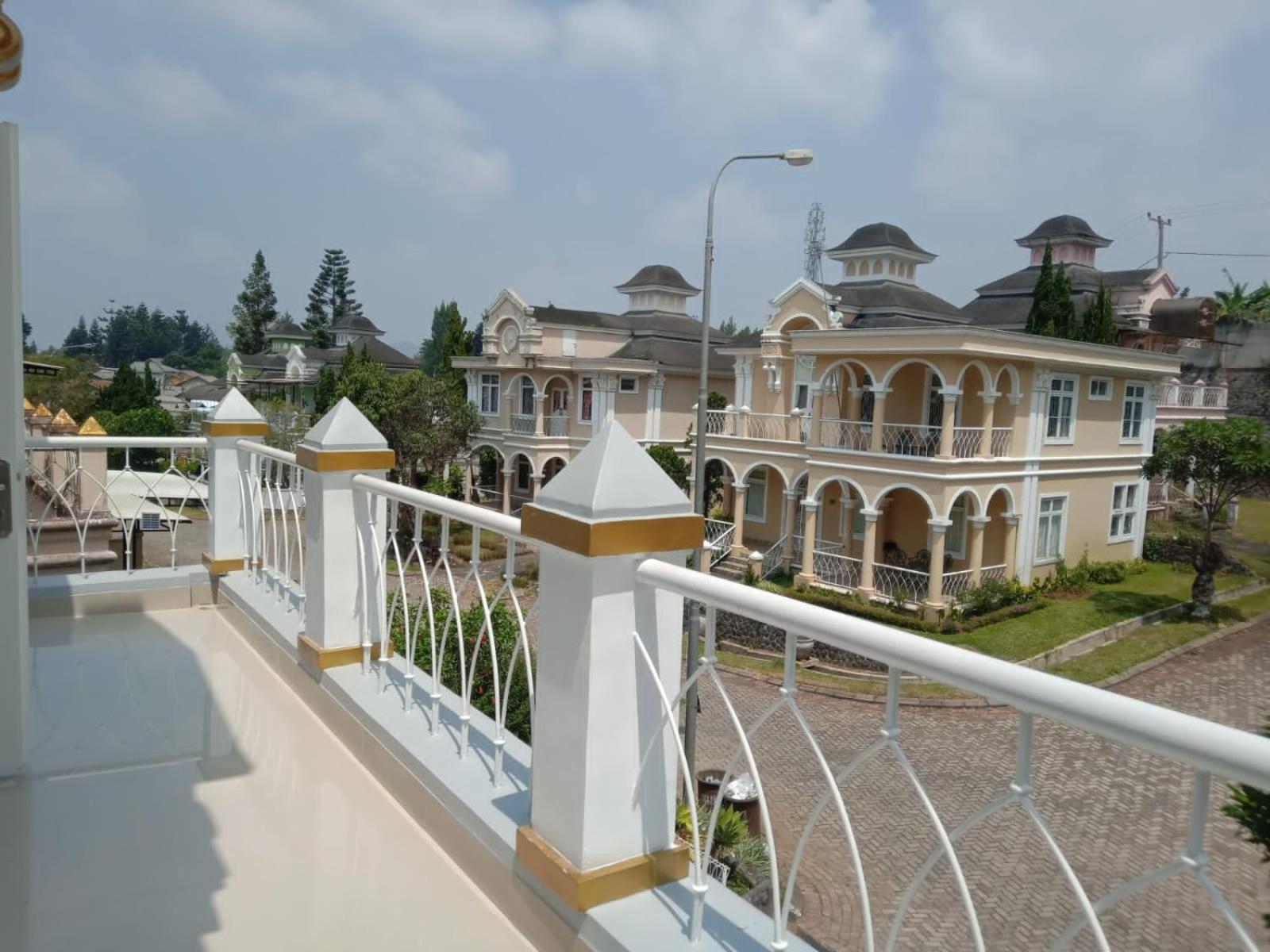 Eton Asia Villas-Kota Bunga Пунсак Екстериор снимка