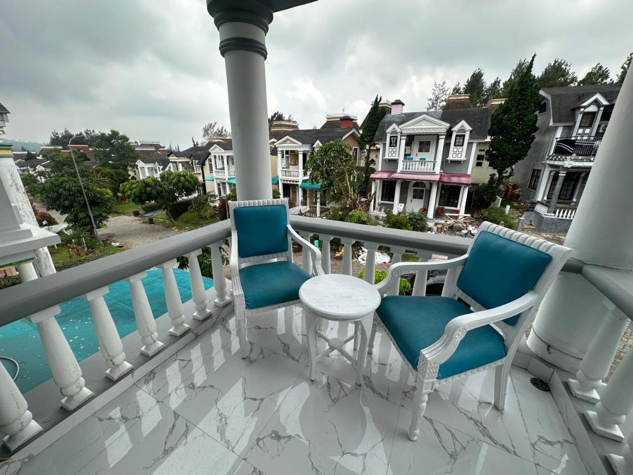 Eton Asia Villas-Kota Bunga Пунсак Екстериор снимка