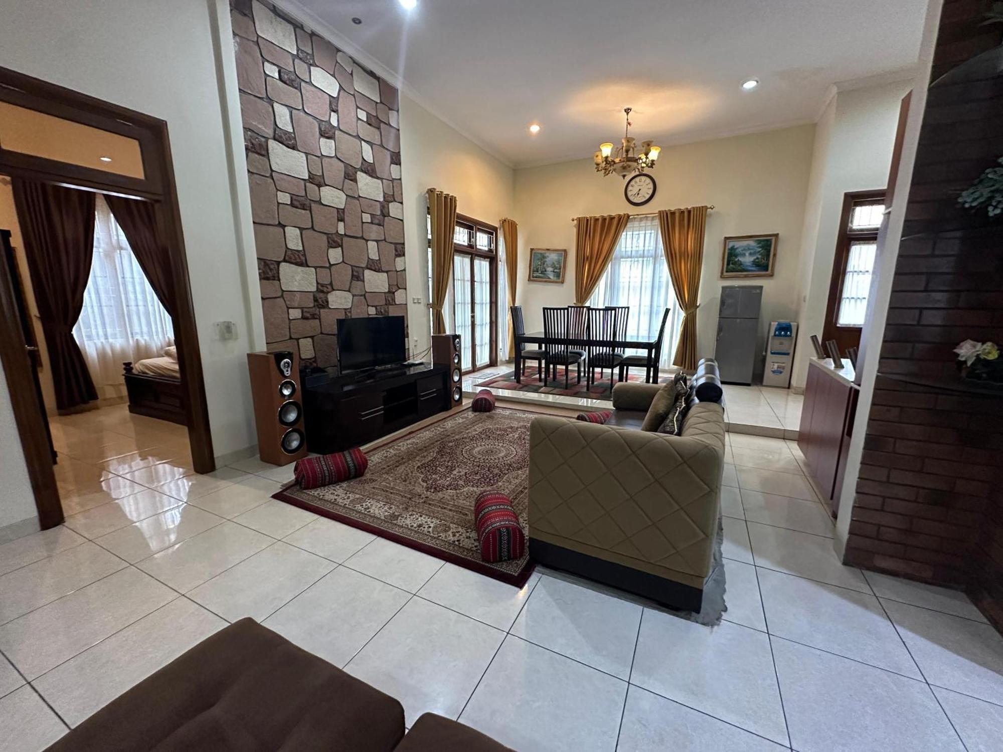 Eton Asia Villas-Kota Bunga Пунсак Екстериор снимка