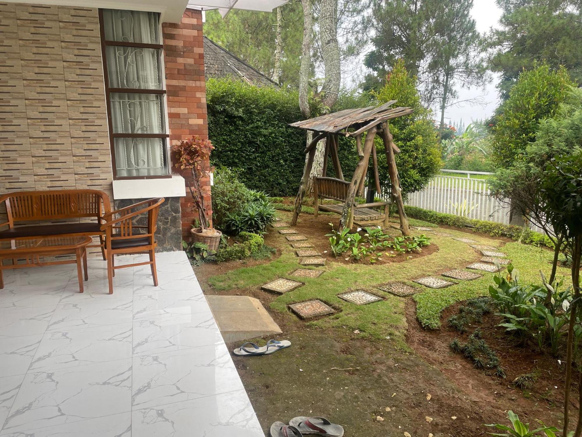 Eton Asia Villas-Kota Bunga Пунсак Екстериор снимка
