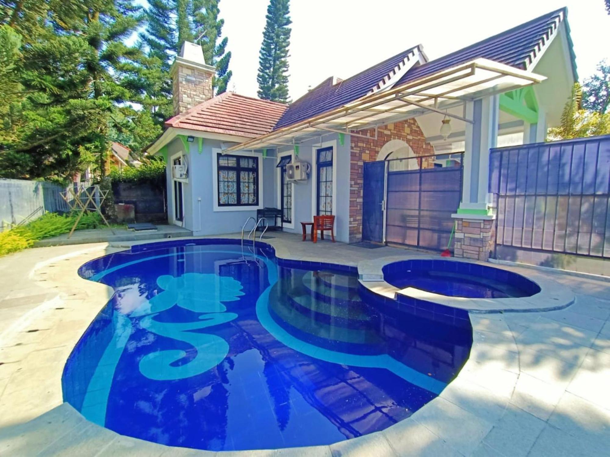 Eton Asia Villas-Kota Bunga Пунсак Екстериор снимка